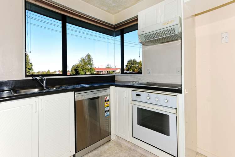 1b Coleman Place Darfield_14