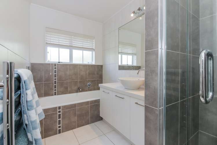 48a Marine Parade Mellons Bay_14