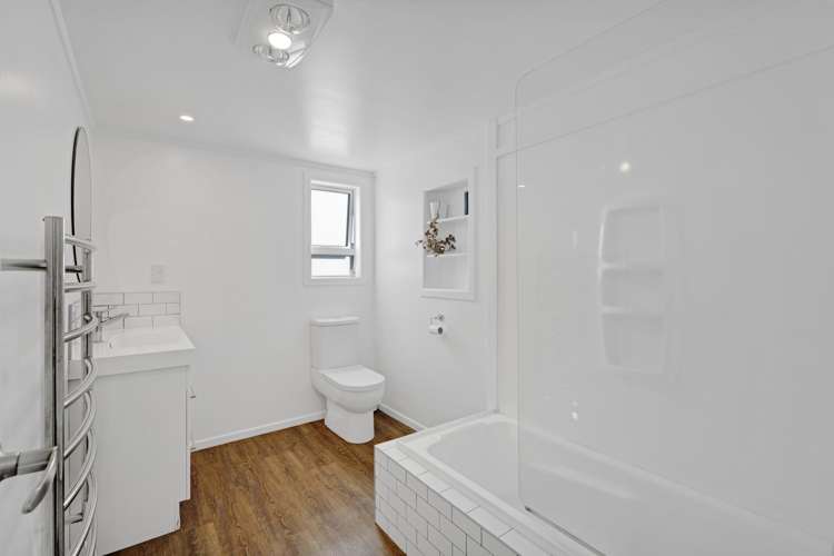 2 Orlando Street Stratford_11