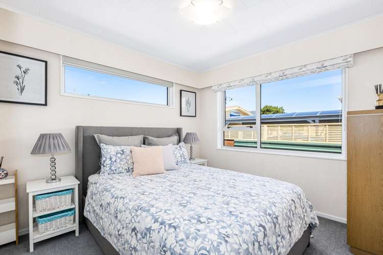 8 Tacoma Drive Totara Park_9