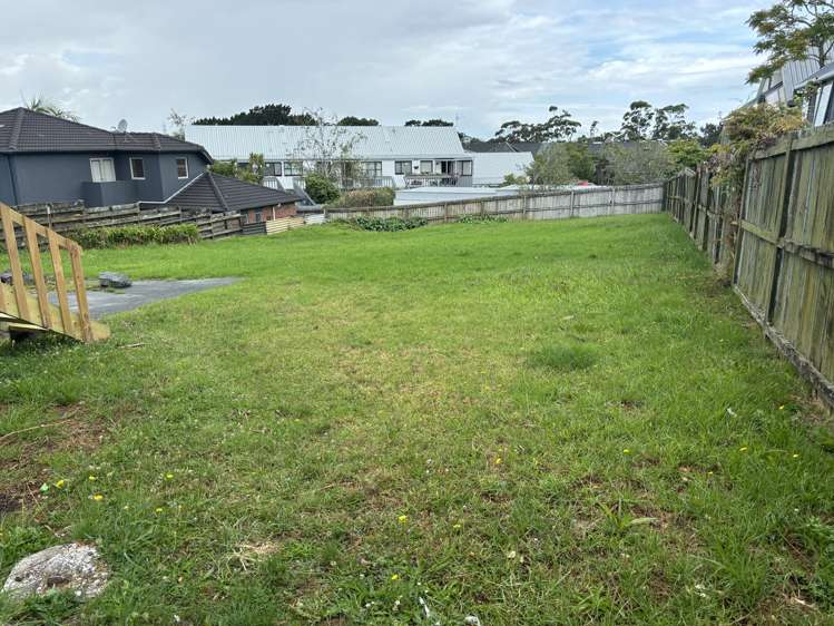 34 Golf Road New Lynn_11