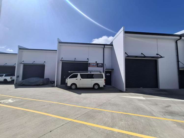 13/8 Laurenson Road Hobsonville_2