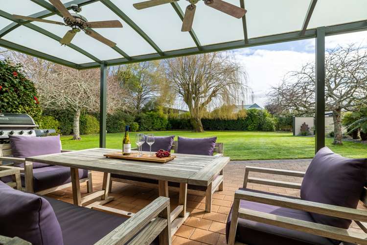 6 Shadbolt Drive Leamington_4