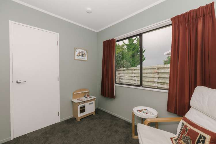 38 Peppertree Glade Kelvin Grove_15