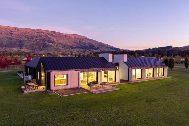 10 Little Orchard Way Wanaka_1