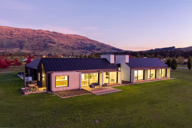 10 Little Orchard Way Wanaka_1