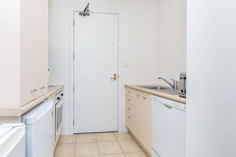 4h/14 Waterloo Quadrant Auckland Central_14