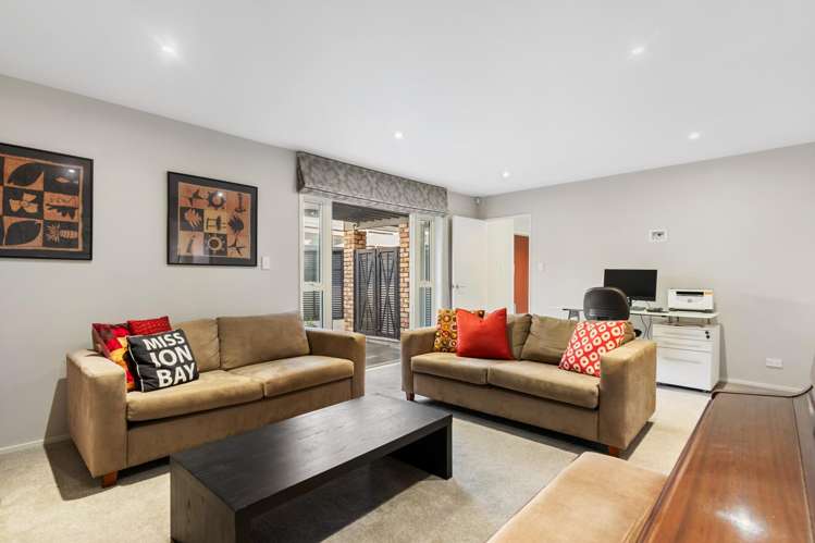 2/33 Ronaki Road Mission Bay_23