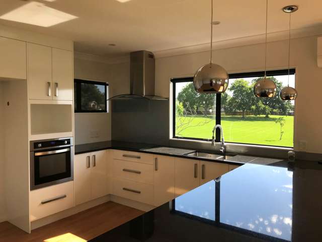 9 Eterna Place Clover Park_2