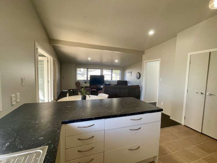 87 Churchill Road Judea_9
