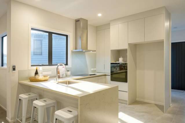 Freehold, New, Spacious, Sunny & Westlake