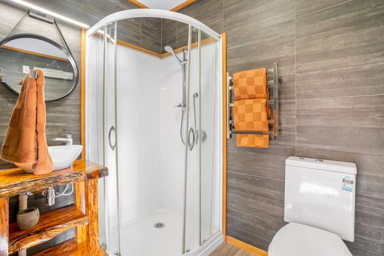 39 Orepuki Riverton Highway Riverton_17