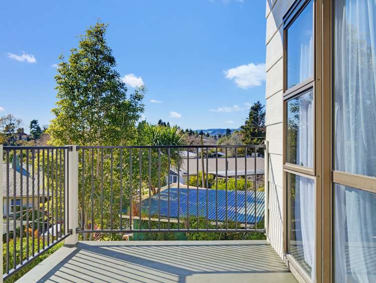22 Alastair Avenue Owhata_15