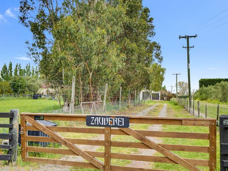 28 Ashworths Road . Amberley_26