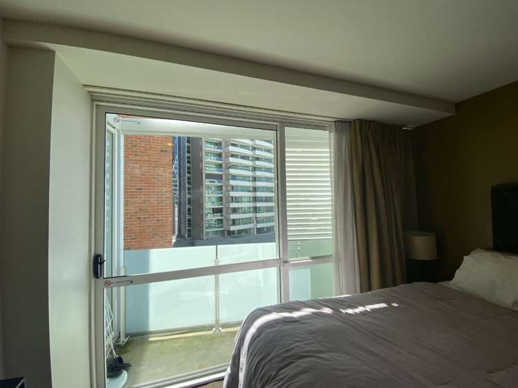 1205/10 Waterloo Quadrant City Centre_5