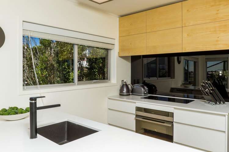 2/15 Winscombe Street Belmont_7