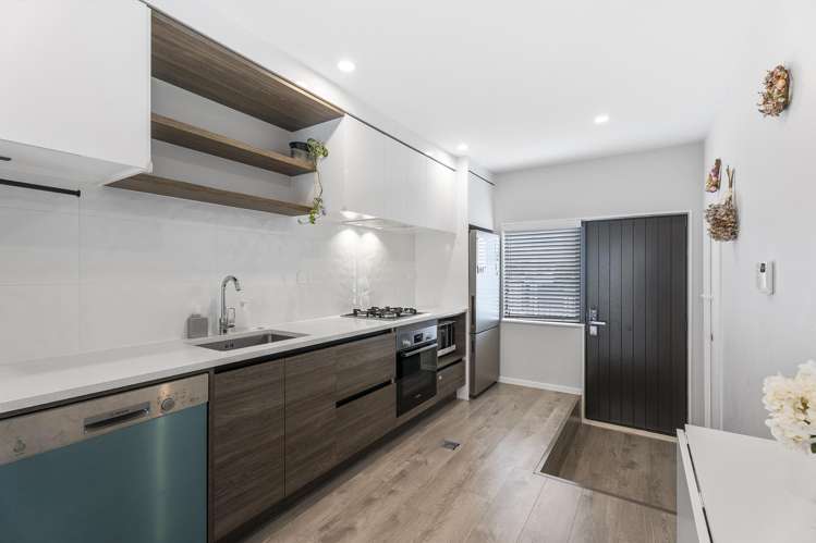 1b Cherry Road Bucklands Beach_2