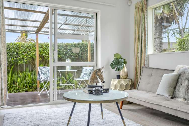 6 Moycullien Lane East Tamaki Heights_17