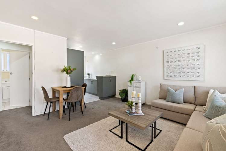 1/10 Agincourt Street Glenfield_9