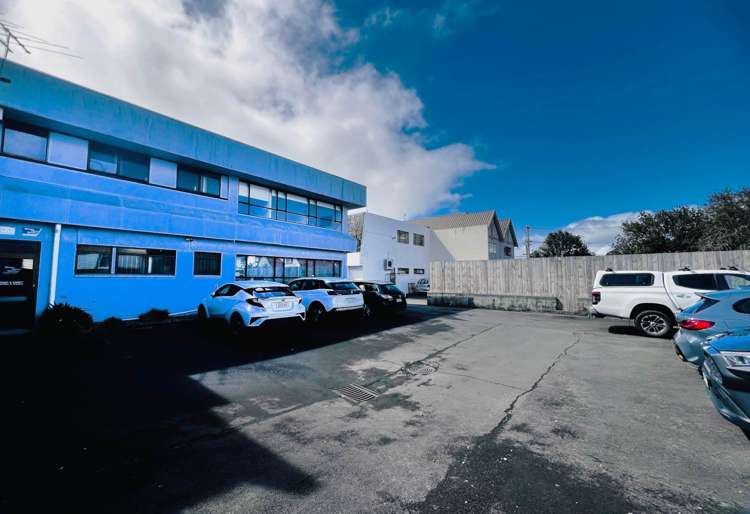 Address withheld Greenlane_11