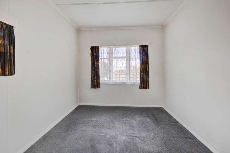 33 Ngatai Street Manaia_21