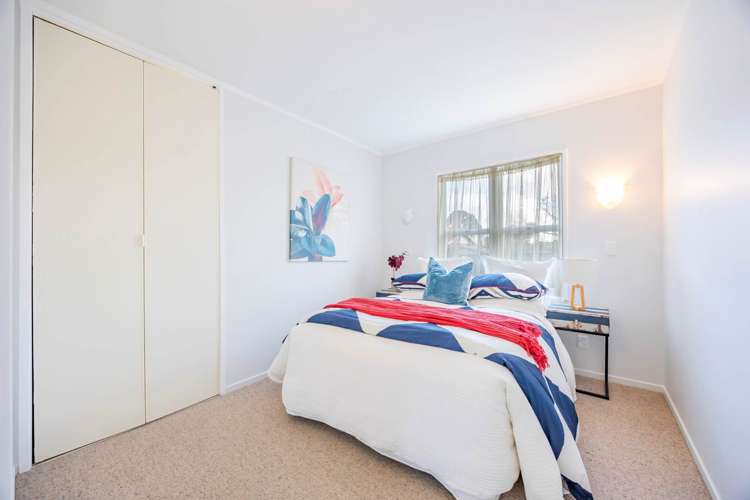 2/6 Northcote Road Takapuna_10