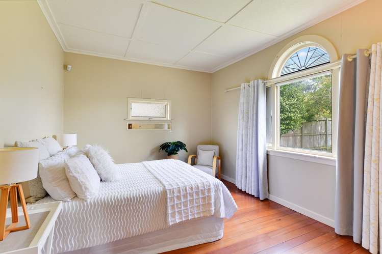 13 Bond Street Hamilton East_16