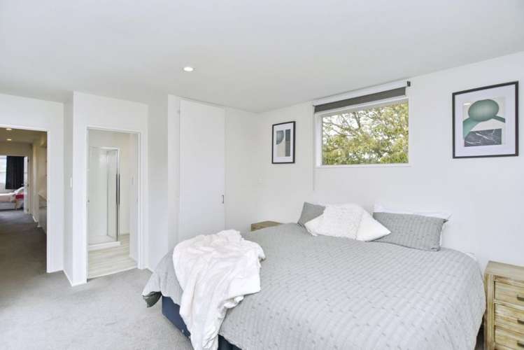 9 Tangmere Place Burwood_25