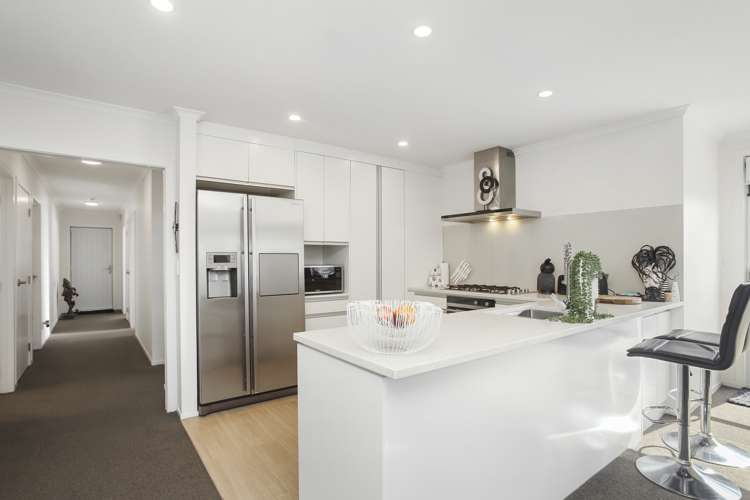 10 Ararata Lane Mangere Bridge_3