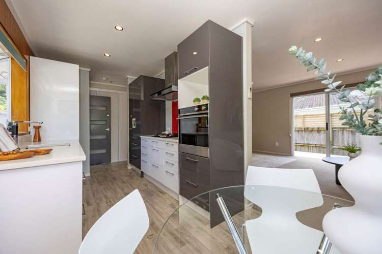 12 John F Kennedy Place Glen Eden_6