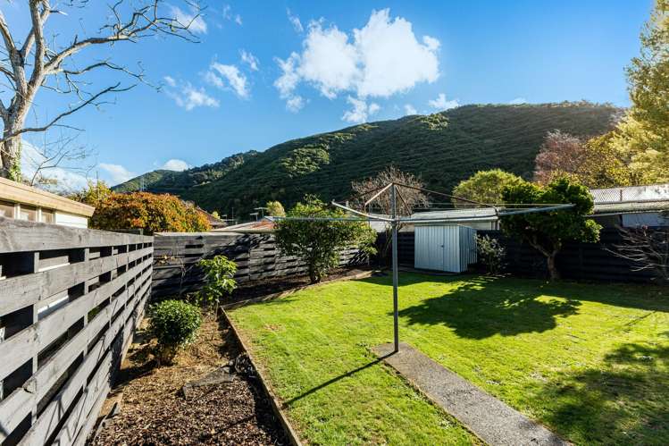 55 Larchmont Grove Totara Park_16