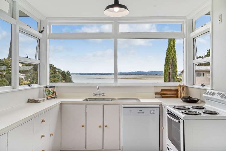 120 Aeroview Drive Beach Haven_11