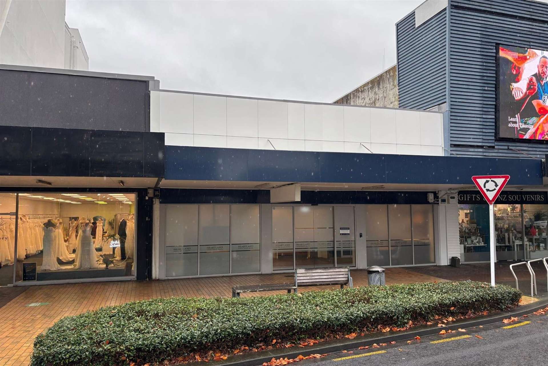 411-415 Victoria Street Hamilton Central_0