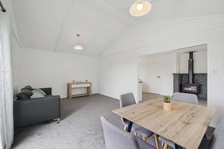 44 Joanne Crescent Pukehangi_2