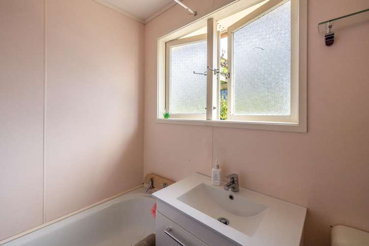 4 Mitchell Road Surfdale_17