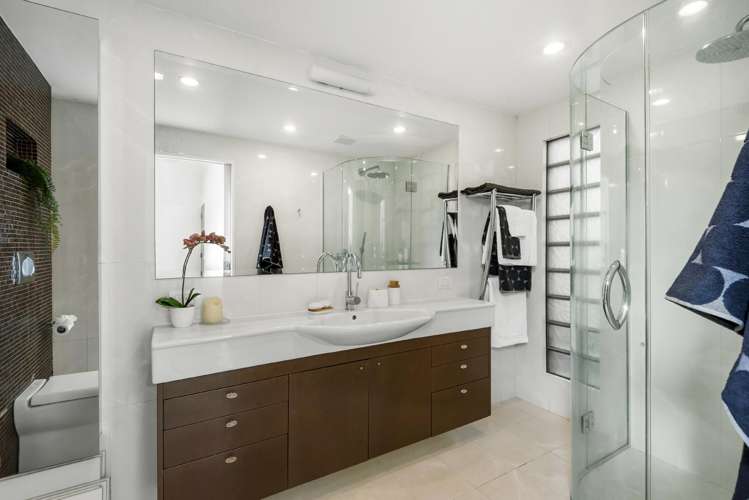 9 Saddleback Rise Murrays Bay_17