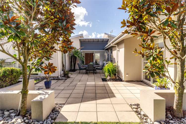 7 Country Palms Drive_0