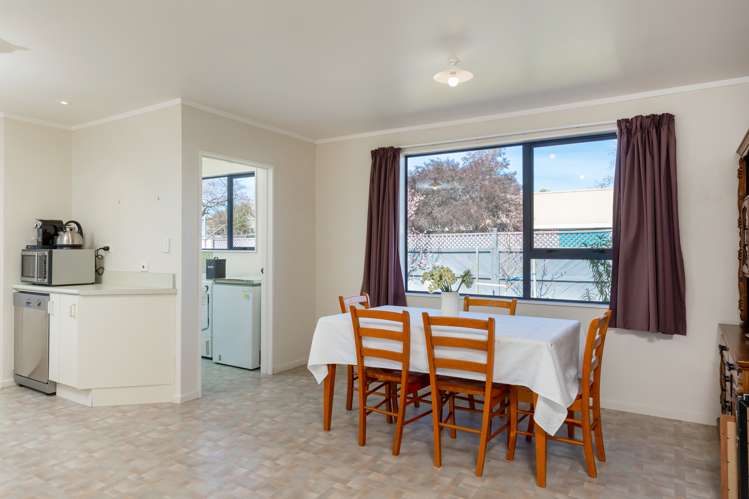 64a Inkerman Street Renwick_11