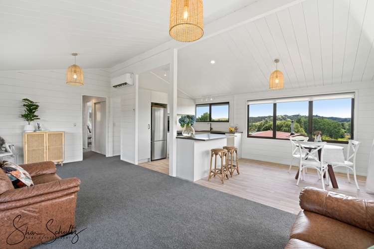 4 Skelton Crescent Paparoa_11