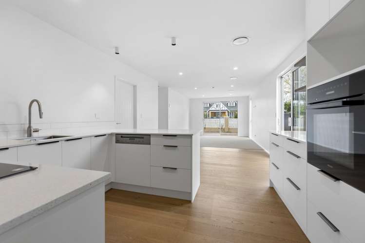 1/11 Tamihana Avenue Fairfield_10