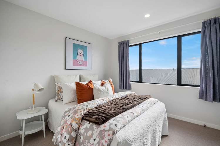 6 McArthur Close Silverdale_18