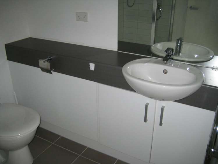 A11/60 Masons Road Oteha_6