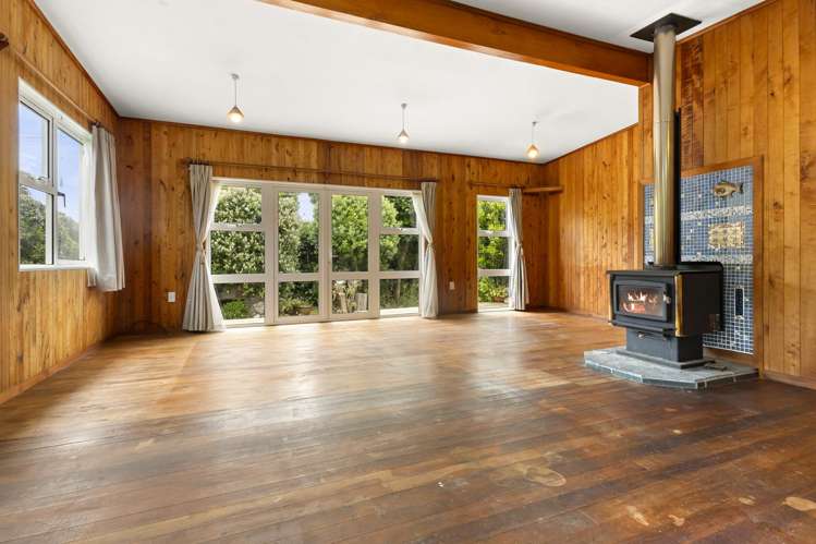 8 Estuary Street Makara Beach_2