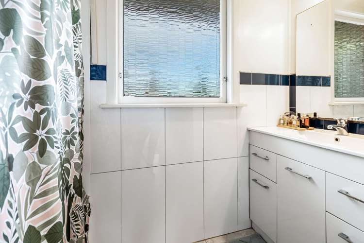 8 The Drive Brookfield_17