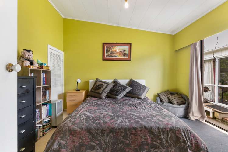 114 Coronation Road Mangere Bridge_17