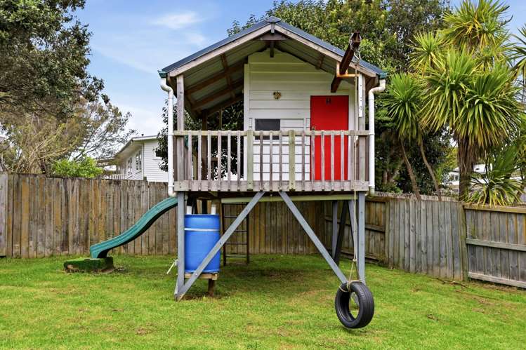 34 Fairclough Road Beach Haven_17