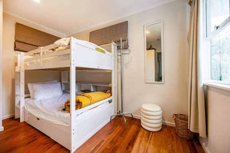 12 Shipton Place Blockhouse Bay_11