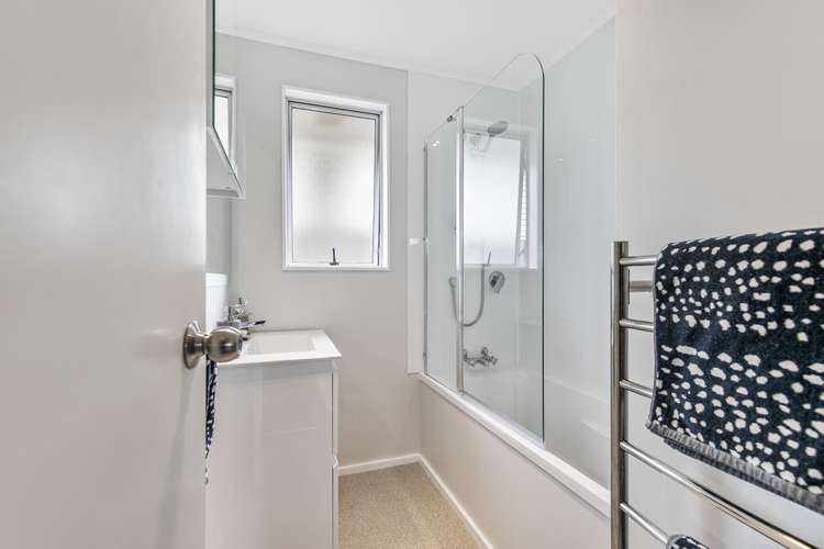 21a Coates Crescent Panmure_10