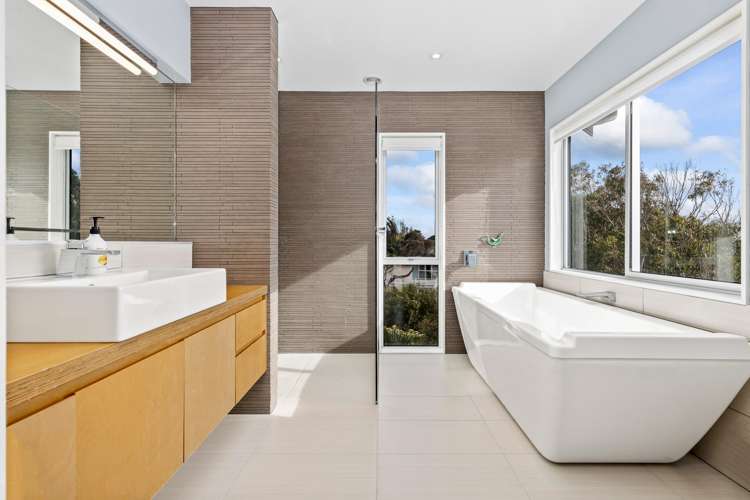 5 Wharemauku Road Raumati Beach_18