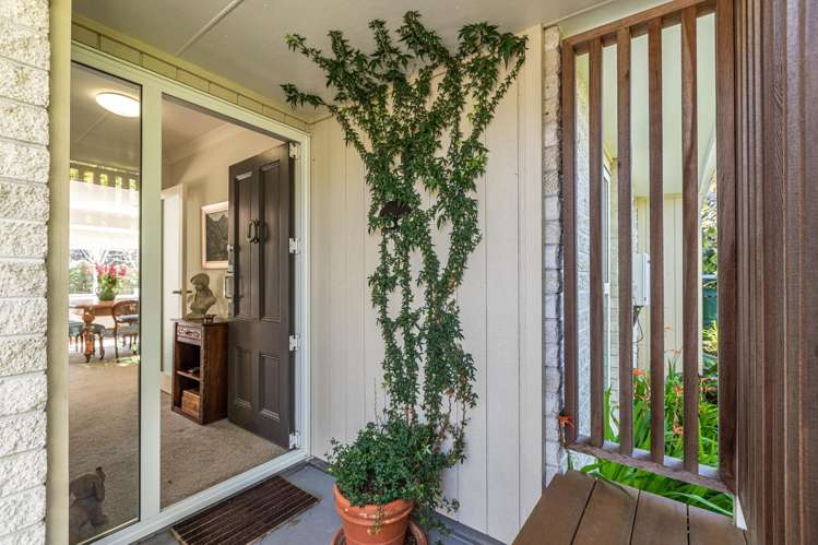 1/5 Hanlon Crescent Narrow Neck_9